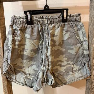 American Eagle Camo Drawstring Women’s Shorts